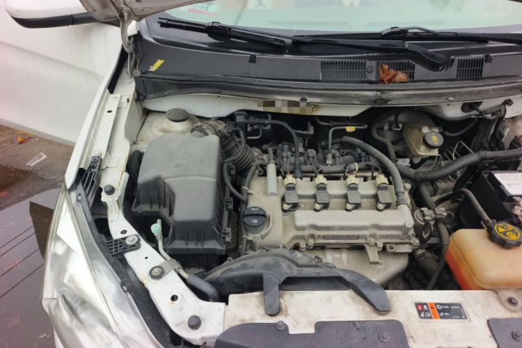 Used Chevrolet Sail 2015 Sail 3 1.3L AMT Ideal Edition Engine Bay Right