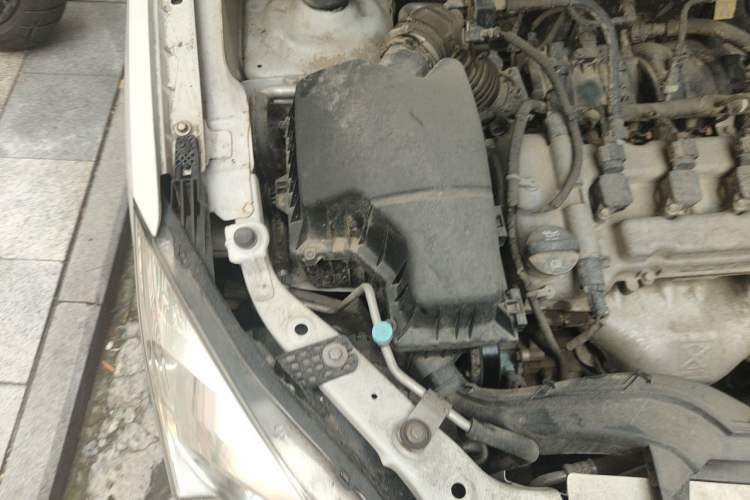 Used Chevrolet Sail 2015 Sail 3 1.5L AMT Happiness Sunroof Edition Engine Bay Right