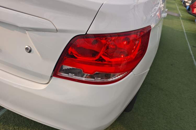 Used Chevrolet Sail 2015 Sail 3 1.3L AMT Ideal Edition Exterior 3