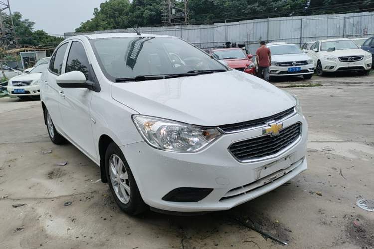 Used Chevrolet Sail 2015 Sail 3 1.3L Manual Ideal Edition Front Right 45 Deg