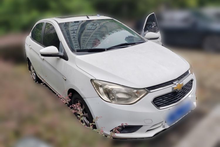 Used Chevrolet Sail 2015 Sail 3 1.5L AMT Happiness Sunroof Edition Front Right 45 Deg