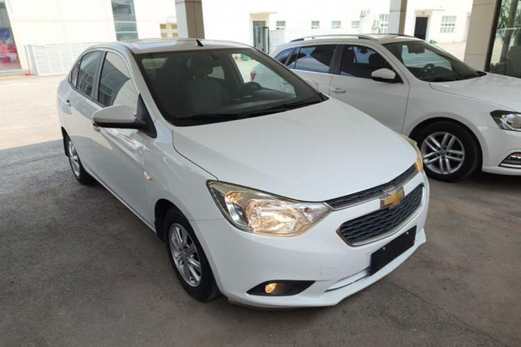 Used Chevrolet Sail 2015 Sail 3 1.5L AMT Happiness Sunroof Edition Front Right 45 Deg