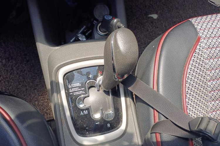 Used Chevrolet Sail 2015 Sail 3 1.3L AMT Ideal Edition Gear Lever