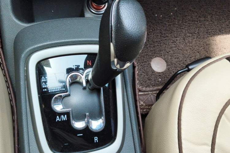 Used Chevrolet Sail 2015 Sail 3 1.3L AMT Ideal Edition Gear Lever
