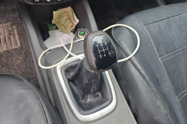 Used Chevrolet Sail 2015 Sail 3 1.5L Manual with Ideal Sunroof Edition Gear Lever