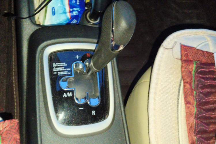 Used Chevrolet Sail 2015 Sail 3 1.3L AMT Ideal Edition Gear Lever