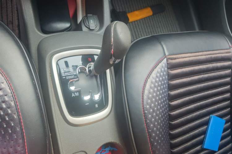 Used Chevrolet Sail 2015 Sail 3 1.3L AMT Ideal Edition Gear Lever