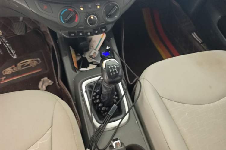 Used Chevrolet Sail 2015 Sail 3 1.3L Manual Ideal Edition Gear Lever
