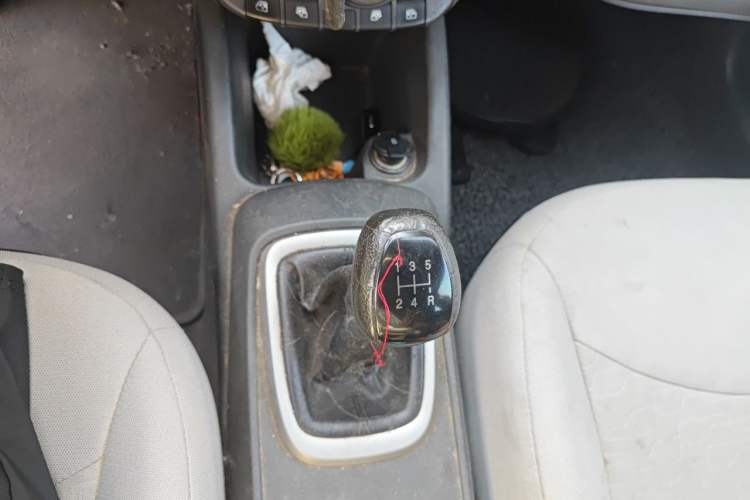 Used Chevrolet Sail 2015 Sail 3 1.3L Manual Ideal Edition Gear Lever
