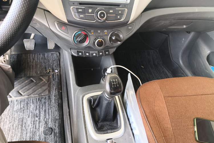 Used Chevrolet Sail 2015 Sail 3 1.3L Manual Ideal Edition Gear Lever