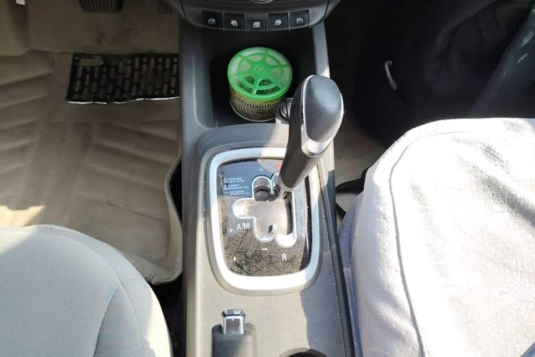 Used Chevrolet Sail 2015 Sail 3 1.3L AMT Ideal Edition Gear Lever