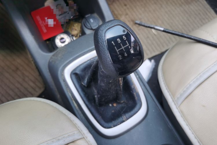 Used Chevrolet Sail 2015 Sail 3 1.5L Manual with Ideal Sunroof Edition Gear Lever