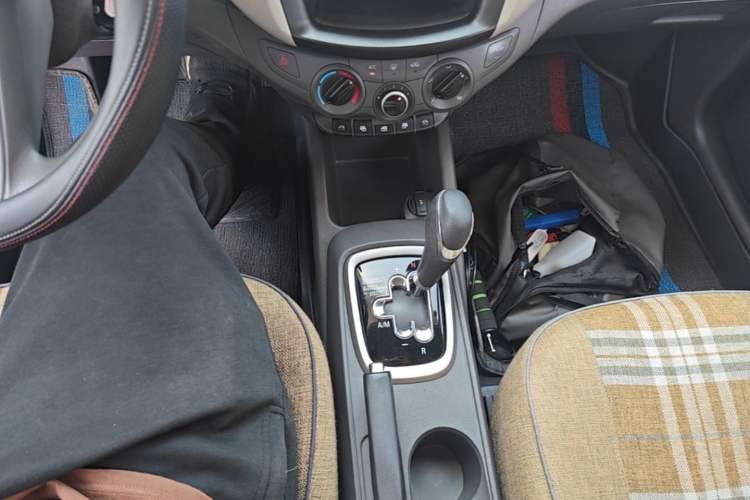 Used Chevrolet Sail 2015 Sail 3 1.3L AMT Ideal Edition Gear Lever
