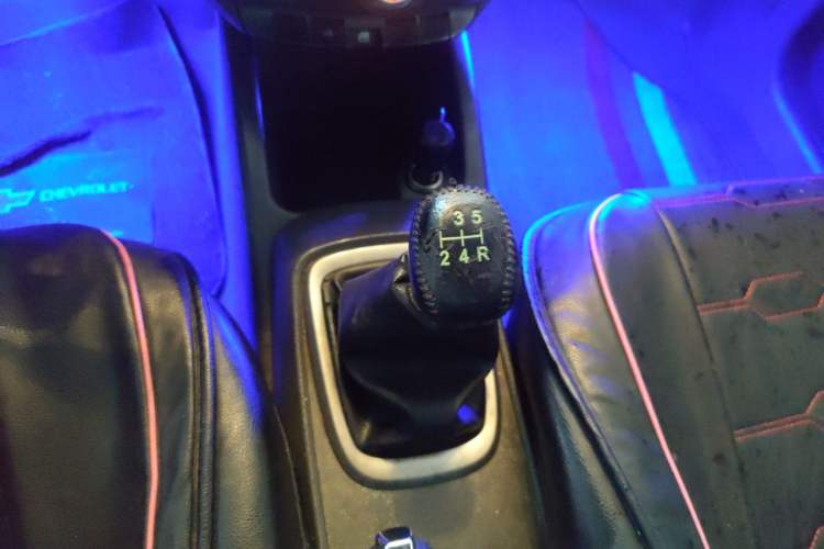 Used Chevrolet Sail 2015 Sail 3 1.5L Manual with Ideal Sunroof Edition Gear Lever