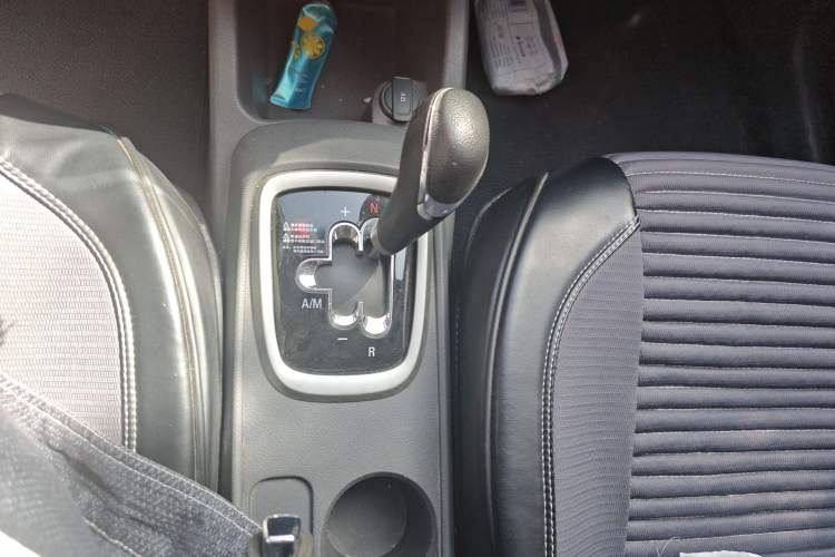 Used Chevrolet Sail 2015 Sail 3 1.3L AMT Ideal Edition Gear Lever