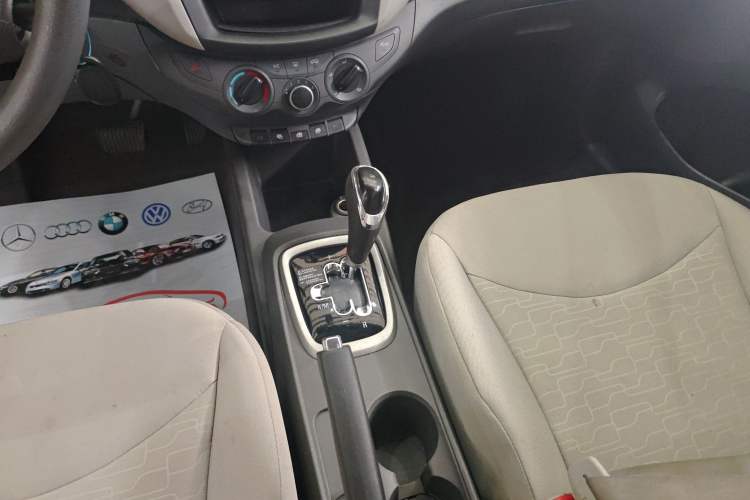 Used Chevrolet Sail 2015 Sail 3 1.3L AMT Ideal Edition Gear Lever