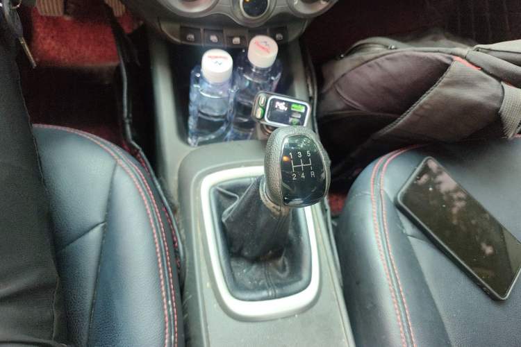 Used Chevrolet Sail 2015 Sail 3 1.5L Manual with Ideal Sunroof Edition Gear Lever