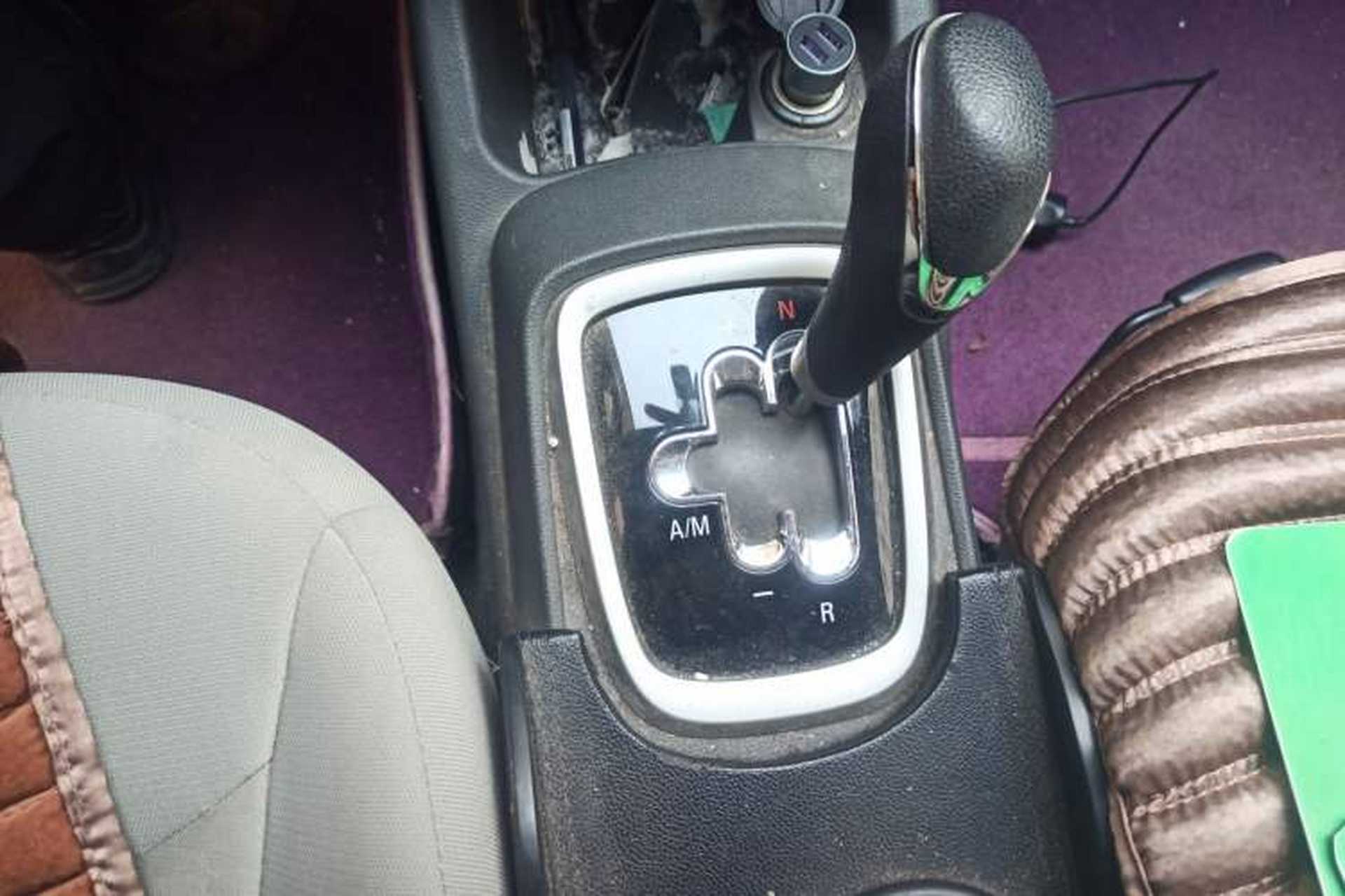 Used Chevrolet Sail 2015 Sail 3 1.3L AMT Ideal Edition Gear Lever
