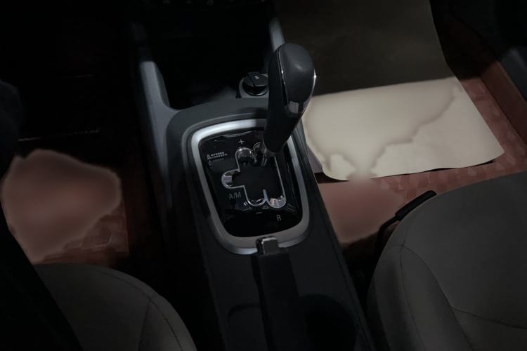 Used Chevrolet Sail 2015 Sail 3 1.3L AMT Ideal Edition Gear Lever