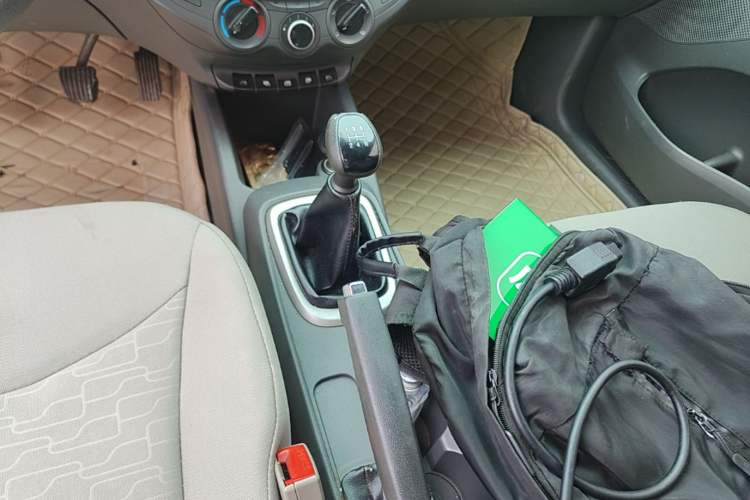 Used Chevrolet Sail 2015 Sail 3 1.3L Manual with Ideal Sunroof Edition Gear Lever