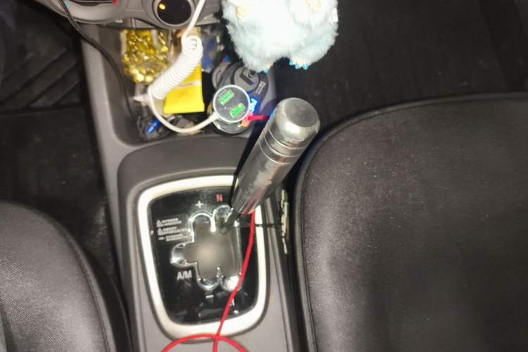 Used Chevrolet Sail 2015 Sail 3 1.3L AMT Ideal Edition Gear Lever