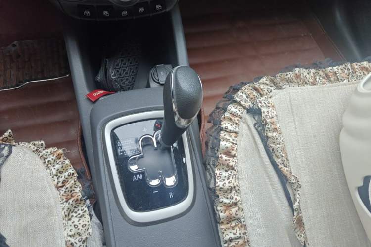 Used Chevrolet Sail 2015 Sail 3 1.3L AMT Ideal Sunroof Edition Gear Lever