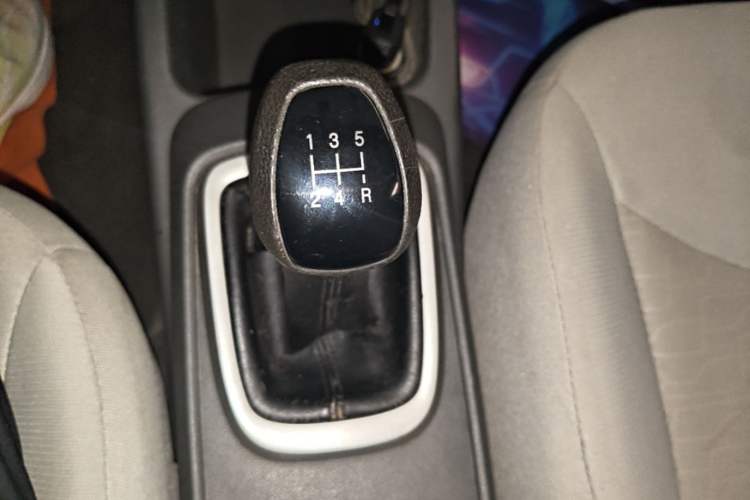 Used Chevrolet Sail 2015 Sail 3 1.5L Manual with Ideal Sunroof Edition Gear Lever