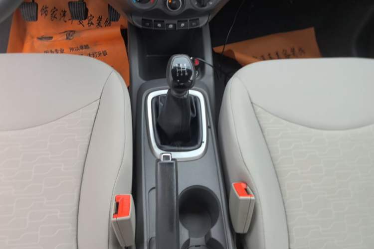 Used Chevrolet Sail 2015 Sail 3 1.5L Manual with Ideal Sunroof Edition Gear Lever