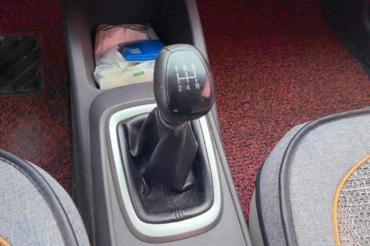 Used Chevrolet Sail 2015 Sail 3 1.3L Manual Ideal Edition Gear Lever