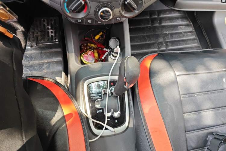 Used Chevrolet Sail 2015 Sail 3 1.3L AMT Ideal Edition Gear Lever