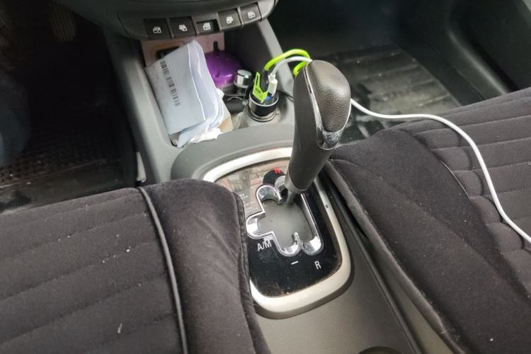 Used Chevrolet Sail 2015 Sail 3 1.3L AMT Ideal Edition Gear Lever