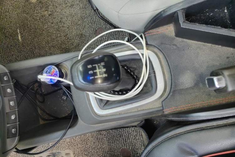 Used Chevrolet Sail 2015 Sail 3 1.5L Manual with Ideal Sunroof Edition Gear Lever