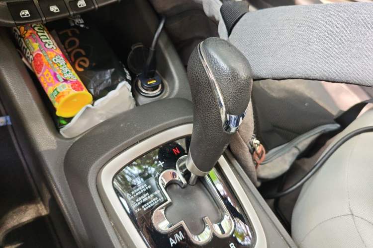 Used Chevrolet Sail 2015 Sail 3 1.3L AMT Ideal Edition Gear Lever