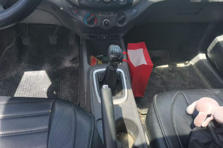 Used Chevrolet Sail 2015 Sail 3 1.5L Manual with Ideal Sunroof Edition Gear Lever