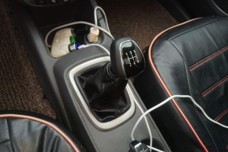 Used Chevrolet Sail 2015 Sail 3 1.3L Manual with Ideal Sunroof Edition Gear Lever