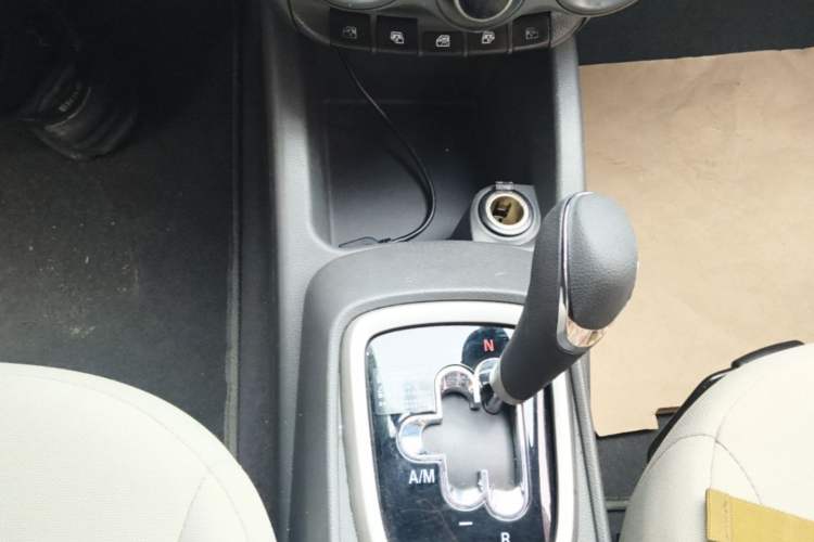 Used Chevrolet Sail 2015 Sail 3 1.3L AMT Ideal Edition Gear Lever