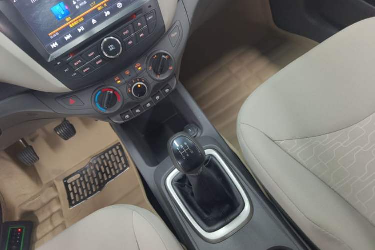 Used Chevrolet Sail 2015 Sail 3 1.3L Manual Ideal Edition Gear Lever