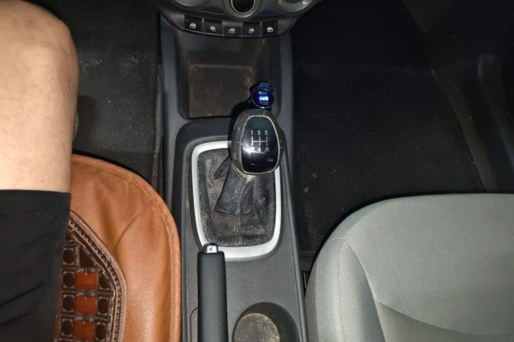 Used Chevrolet Sail 2015 Sail 3 1.5L Manual with Ideal Sunroof Edition Gear Lever