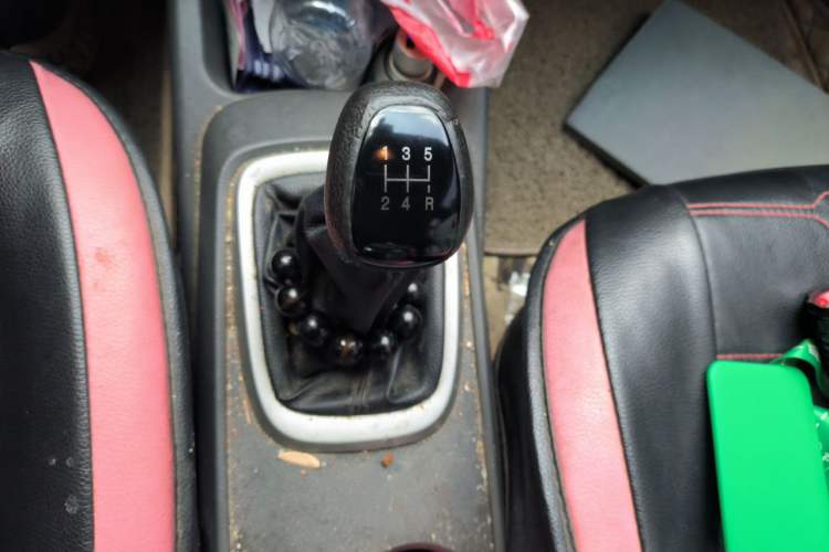 Used Chevrolet Sail 2015 Sail 3 1.5L Manual with Ideal Sunroof Edition Gear Lever