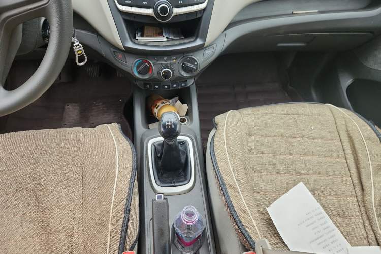 Used Chevrolet Sail 2015 Sail 3 1.3L Manual with Ideal Sunroof Edition Gear Lever