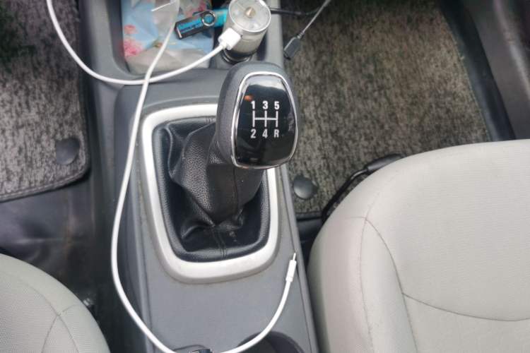 Used Chevrolet Sail 2015 Sail 3 1.5L Manual with Ideal Sunroof Edition Gear Lever