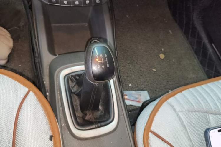 Used Chevrolet Sail 2015 Sail 3 1.3L Manual Ideal Edition Gear Lever