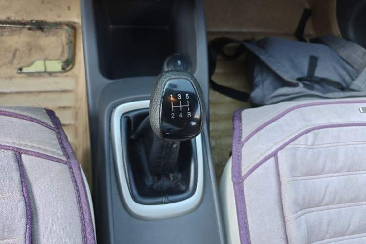Used Chevrolet Sail 2015 Sail 3 1.3L Manual Ideal Edition Gear Lever