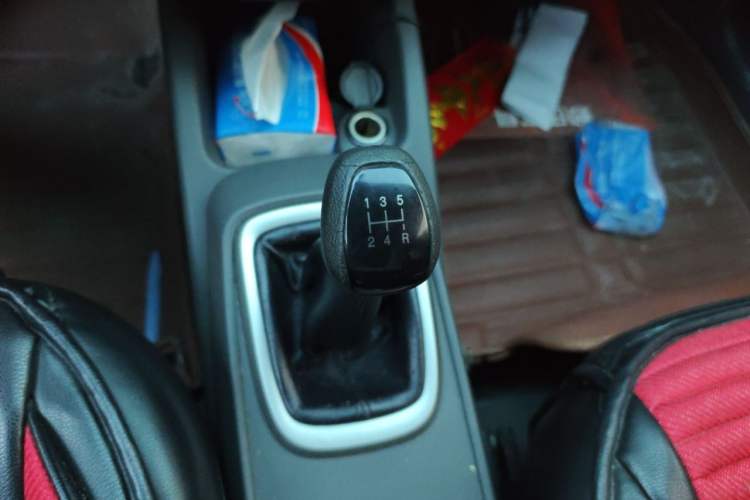 Used Chevrolet Sail 2015 Sail 3 1.3L Manual Ideal Edition Gear Lever