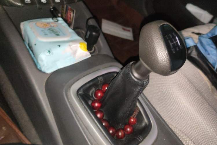 Used Chevrolet Sail 2015 Sail 3 1.3L Manual Ideal Edition Gear Lever