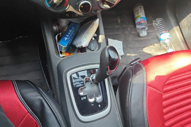 Used Chevrolet Sail 2015 Sail 3 1.3L AMT Ideal Edition Gear Lever