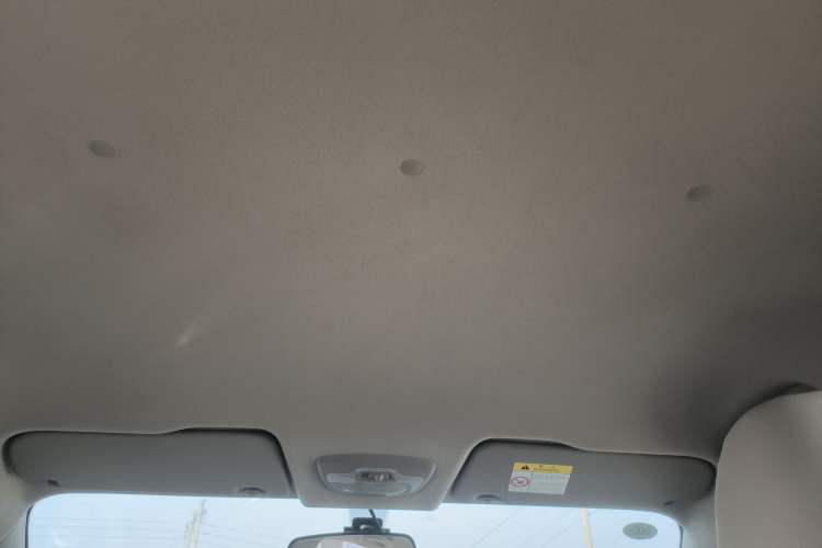 Used Chevrolet Sail 2015 Sail 3 1.3L AMT Ideal Edition Headliner