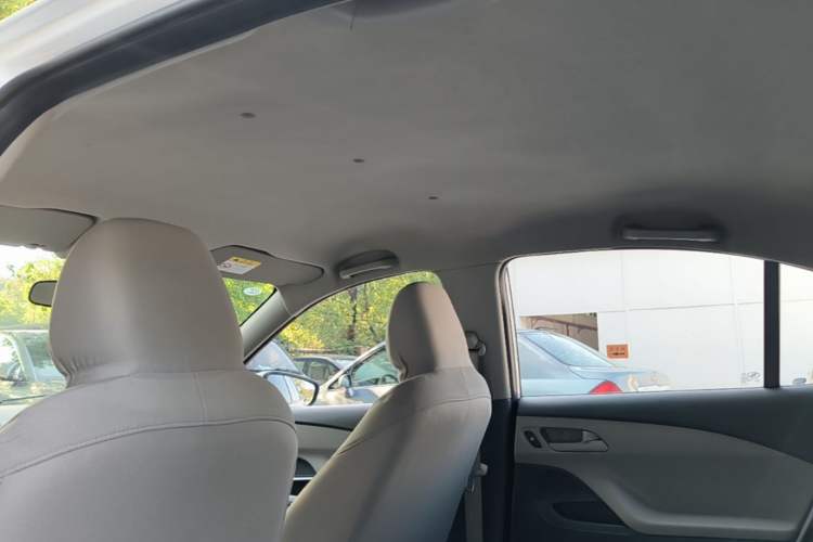 Used Chevrolet Sail 2015 Sail 3 1.3L AMT Ideal Edition Headliner