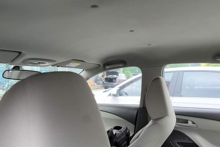 Used Chevrolet Sail 2015 Sail 3 1.3L AMT Ideal Edition Headliner