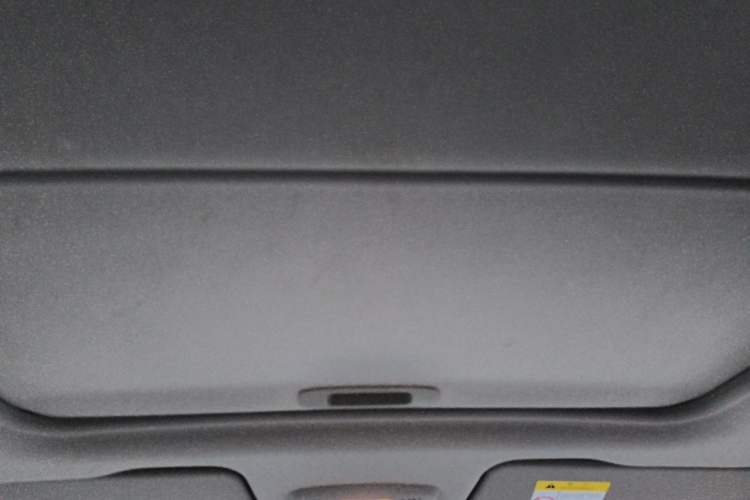 Used Chevrolet Sail 2015 Sail 3 1.5L AMT Happiness Sunroof Edition Headliner